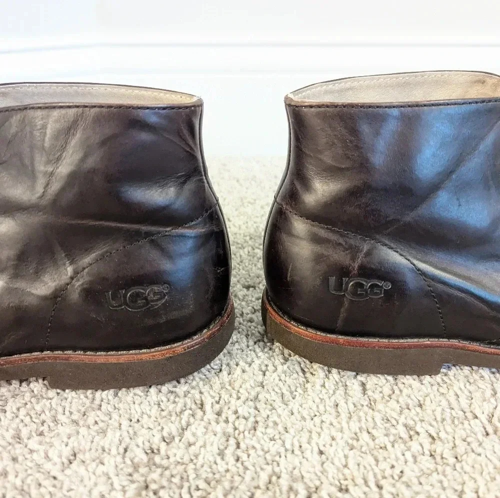 UGG Leighton Dark Brown Leather Chukka Boot sz 9